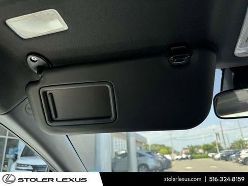 Used 2022 Toyota Corolla SE w/ Carpet Mat Package (TMS) image 42