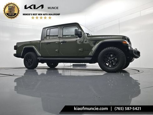 Used 2021 Jeep Gladiator Sport AWD/4WD image 37