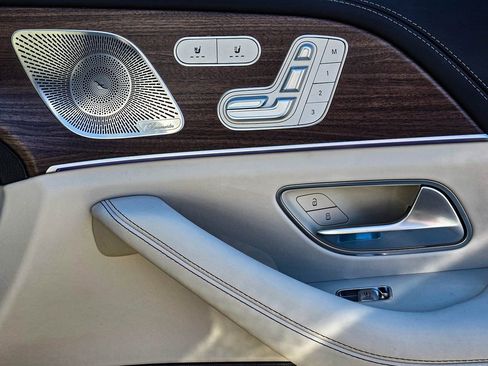 New 2026 Mercedes-Benz GLE 63 AMG S image 39