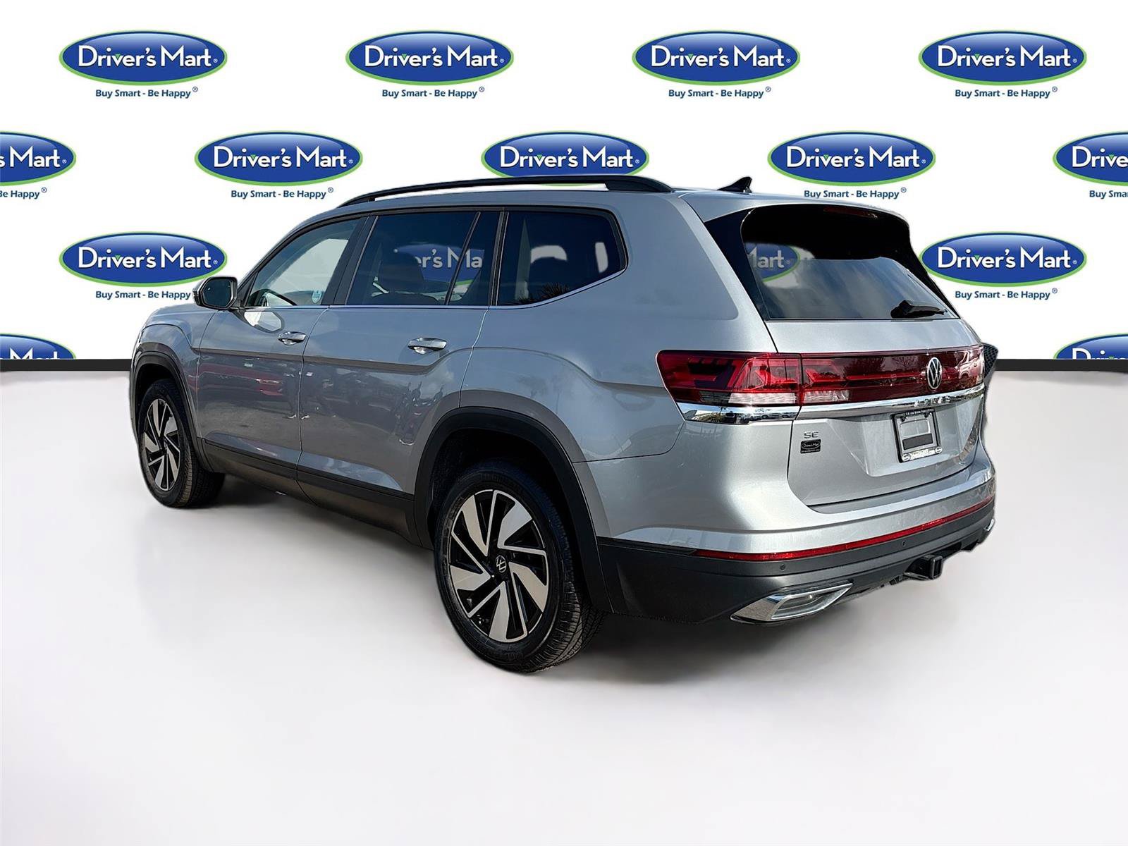 Used 2025 Volkswagen Atlas SE FWD image 5