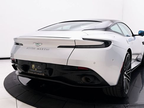 Used 2024 Aston Martin DB12 Coupe image 24