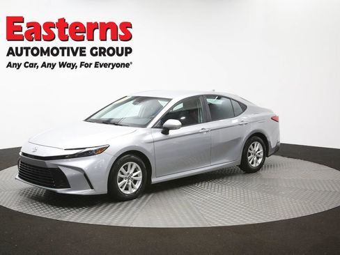 Used 2025 Toyota Camry LE FWD image 56