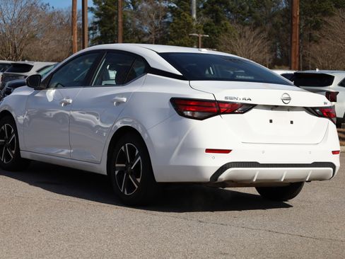 Used 2024 Nissan Sentra SV image 14