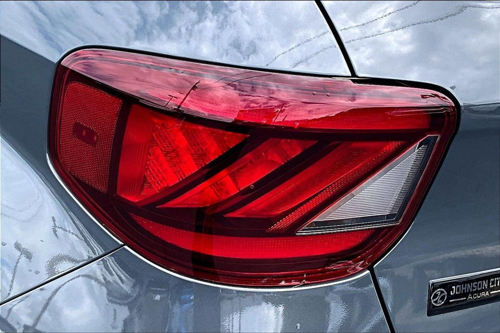 Used 2025 Hyundai Venue Limited FWD image 30