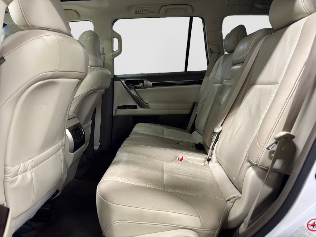 Used 2019 Lexus GX 460 Premium w/ Premium Package AWD/4WD image 41