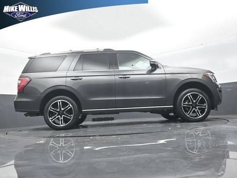 Used 2020 Ford Expedition Limited w/ Texas Edition Package AWD/4WD image 24