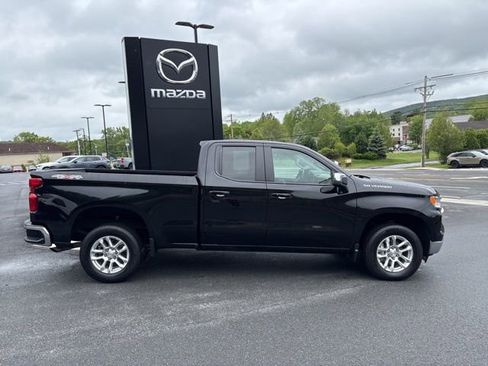 Used 2023 Chevrolet Silverado 1500 LT AWD/4WD image 13