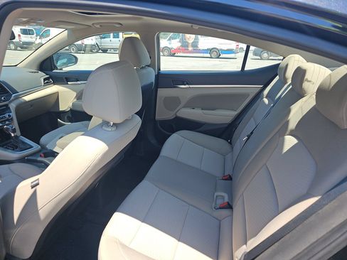 Used 2020 Hyundai Elantra Value Edition FWD image 14