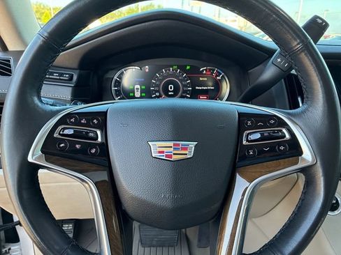 Used 2019 Cadillac Escalade Luxury RWD image 27