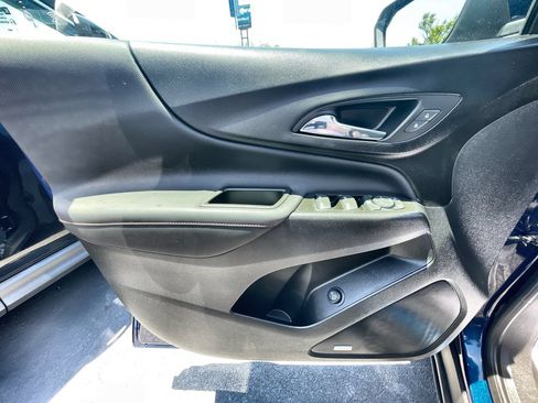 Used 2023 Chevrolet Equinox RS w/ RS Leather Package FWD image 23
