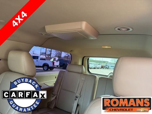 Used 2012 Cadillac Escalade ESV Luxury image 21
