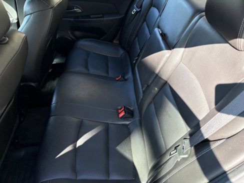 Used 2014 Chevrolet Cruze LT w/ RS Package FWD image 8