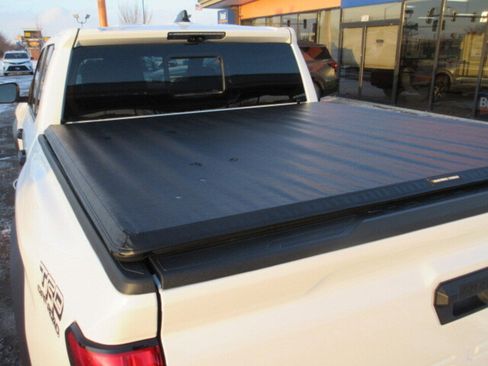 Used 2025 Toyota Tacoma TRD Off-Road image 5