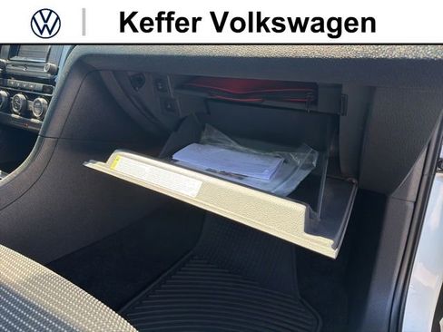 Used 2016 Volkswagen Passat 1.8T R-Line FWD image 33