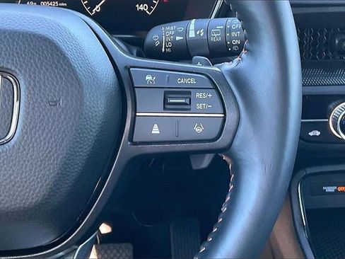 Used 2025 Honda CR-V Sport image 17