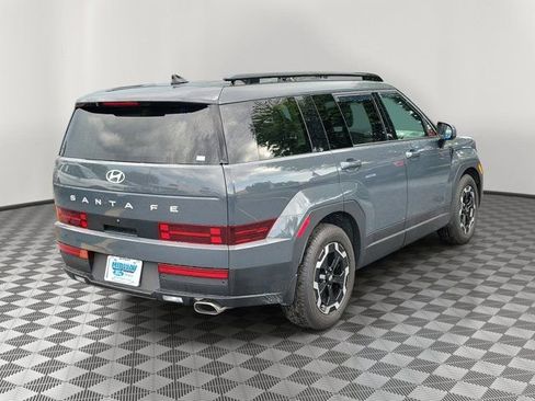 Used 2025 Hyundai Santa Fe SEL FWD image 6