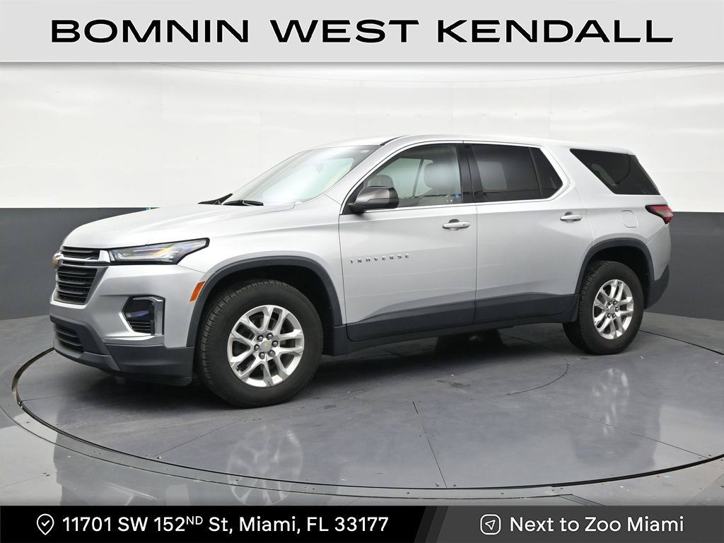 Used 2022 Chevrolet Traverse LS FWD image 1