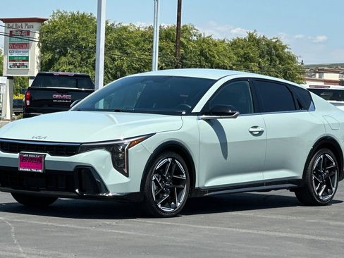 Used 2025 Kia K4 GT-Line FWD image 9