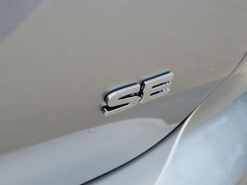 New 2026 Mitsubishi Outlander SE FWD image 10