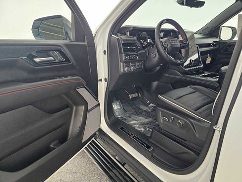 New 2026 GMC Yukon XL AT4 Ultimate AWD/4WD image 23