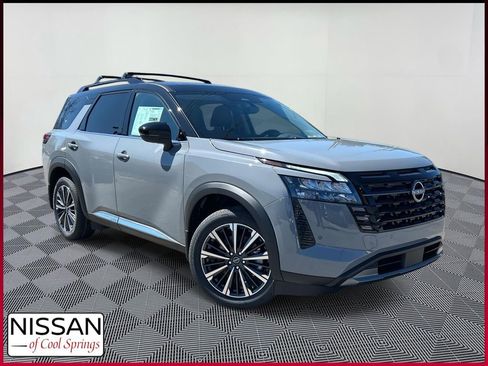New 2026 Nissan Pathfinder Platinum w/ Lighting Package AWD/4WD image 1