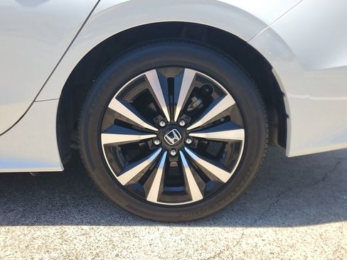 Used 2024 Honda Civic EX image 8