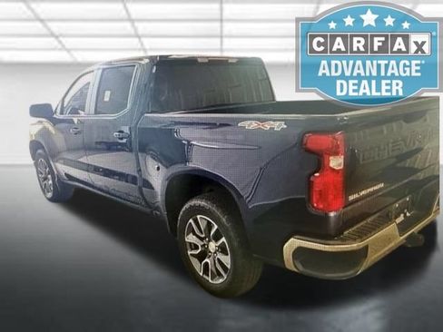 Used 2023 Chevrolet Silverado 1500 LT AWD/4WD image 3