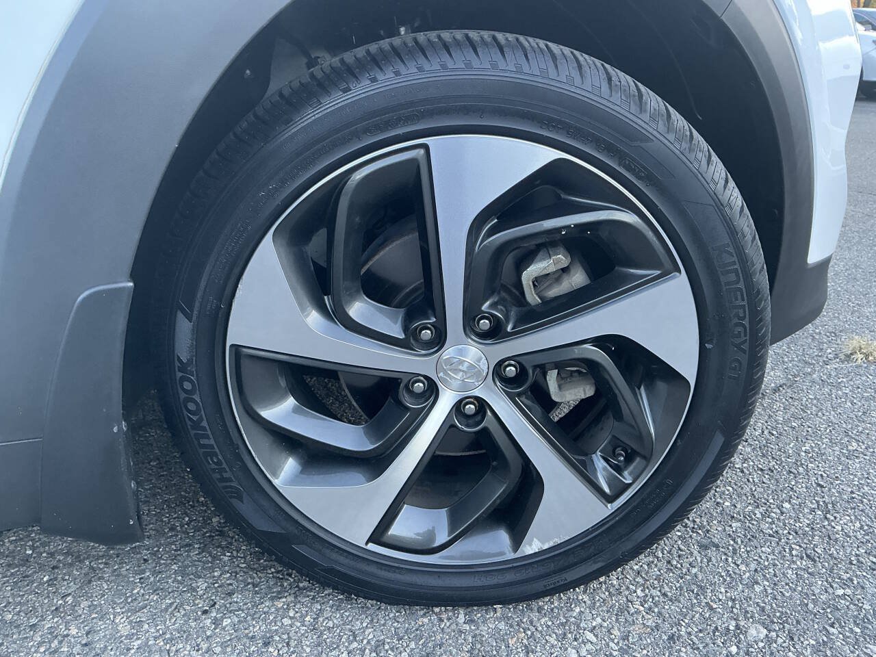 Used 2018 Hyundai Tucson Value w/ Cargo Package AWD/4WD image 13