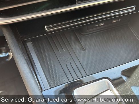 Used 2025 Volkswagen Atlas SEL AWD/4WD image 33
