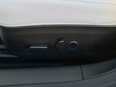 Used 2023 Tesla Model 3 Standard Range image 22