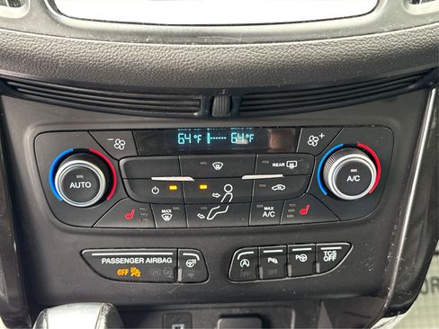 Used 2018 Ford Escape Titanium AWD/4WD image 29