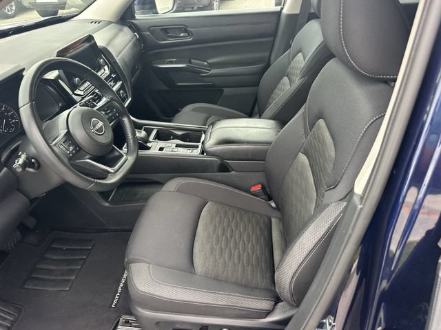 Certified 2024 Nissan Pathfinder SV FWD image 14