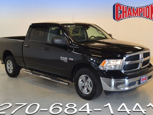 Used 2020 RAM 1500 Classic SLT image 1