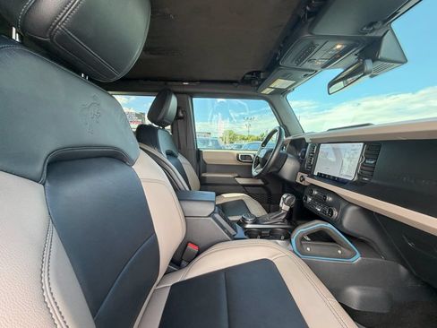 Used 2022 Ford Bronco Wildtrak AWD/4WD image 20