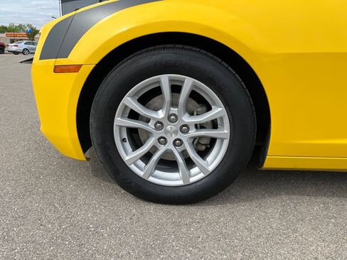 Used 2013 Chevrolet Camaro LT RWD image 31