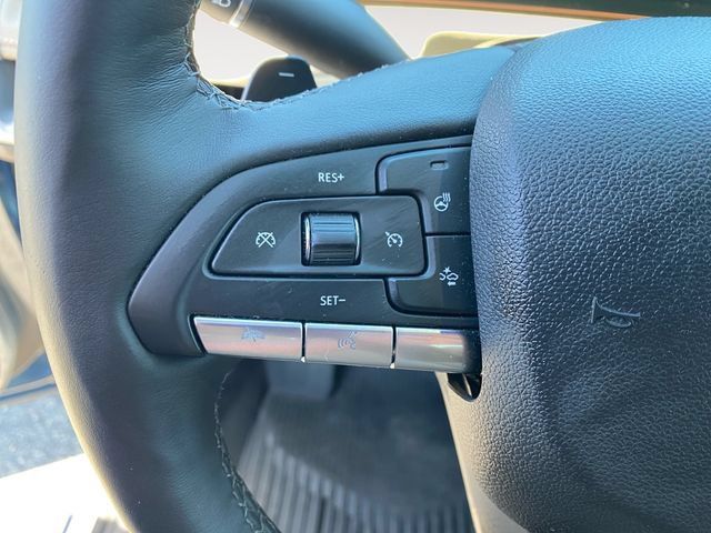 Used 2025 Cadillac XT4 Premium Luxury w/ Cold Weather Package FWD image 19
