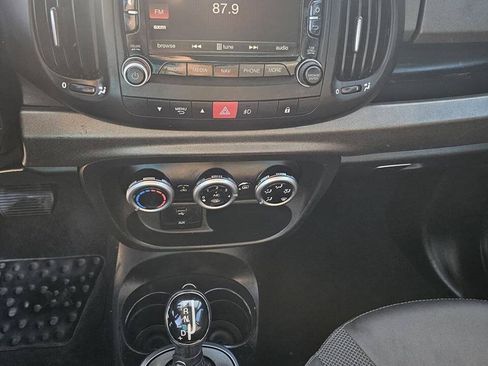 Used 2015 FIAT 500L Trekking FWD image 12