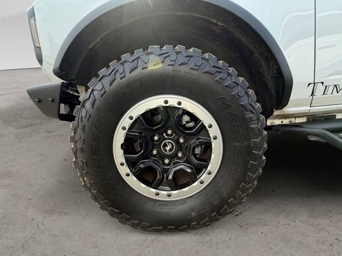 Used 2022 Ford Bronco Big Bend w/ Sasquatch Package AWD/4WD image 9
