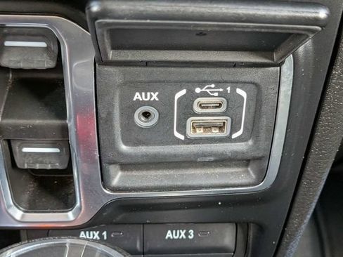 Used 2024 Jeep Wrangler Unlimited Sport AWD/4WD image 25