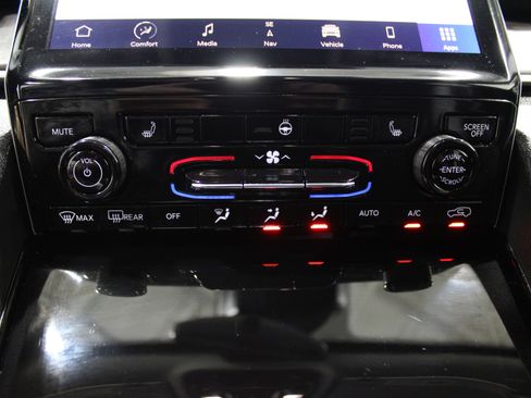 Used 2022 Jeep Grand Cherokee Limited 4xe image 24