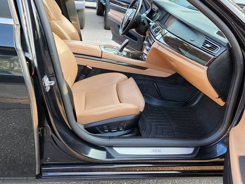 Used 2011 BMW 750Li xDrive AWD/4WD image 45