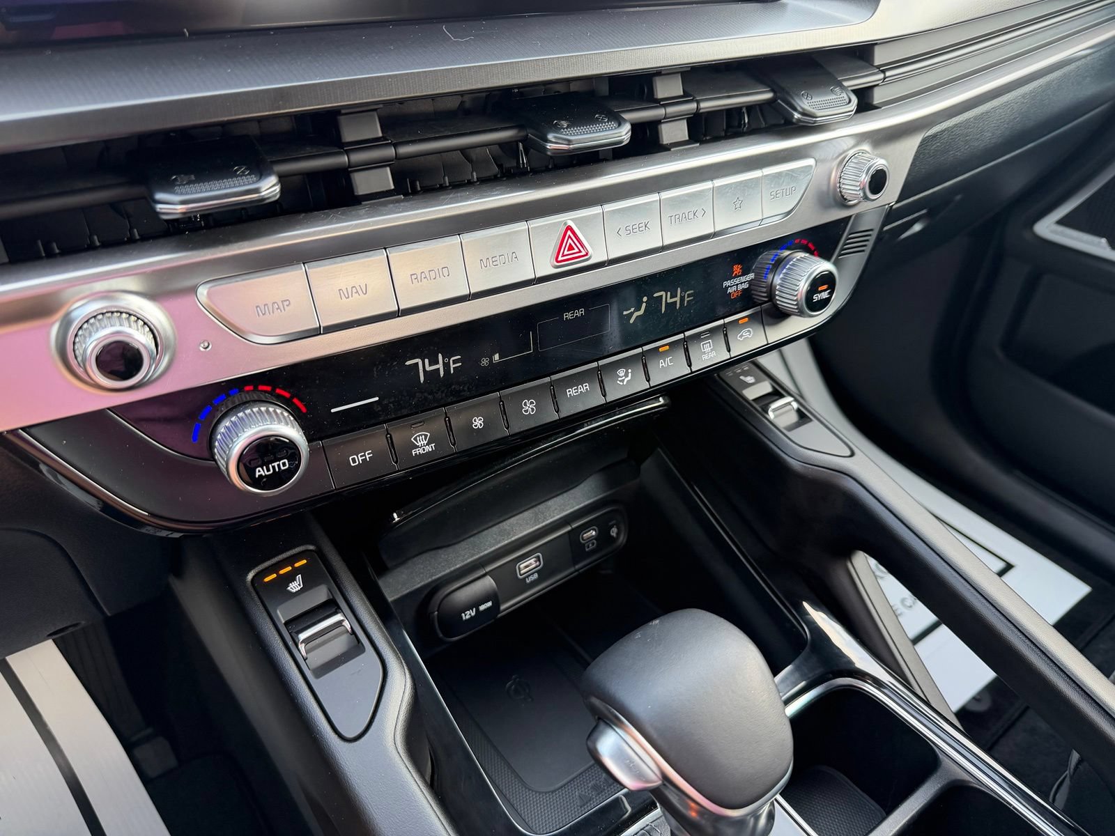 Used 2025 Kia Telluride S FWD image 22