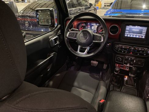 Used 2021 Jeep Wrangler Unlimited Rubicon image 3