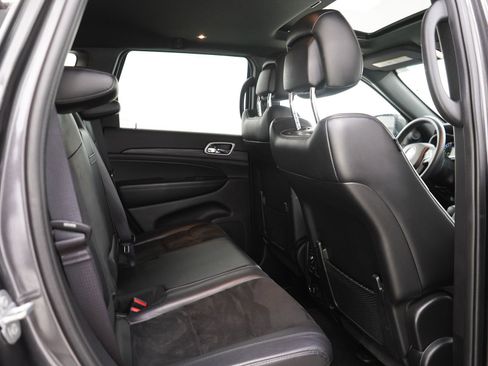 Used 2019 Jeep Grand Cherokee Altitude AWD/4WD image 11