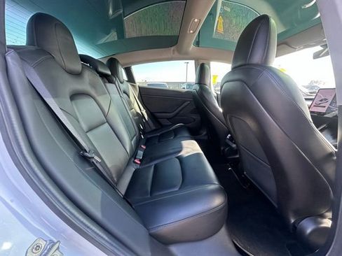 Used 2019 Tesla Model 3 Standard Range Plus image 29