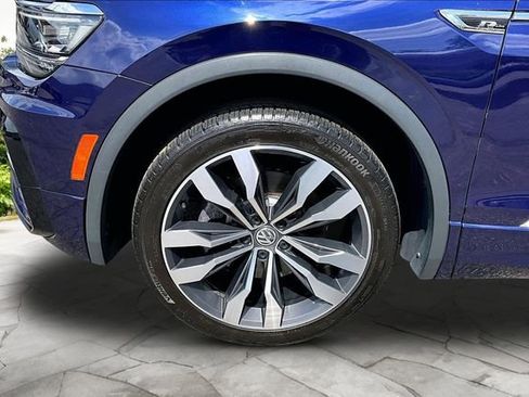 Used 2021 Volkswagen Tiguan SEL Premium R-Line image 8