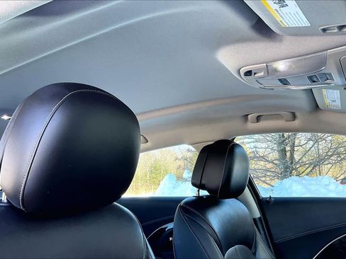 Used 2014 Buick LaCrosse Leather w/ Driver Confidence Package image 14