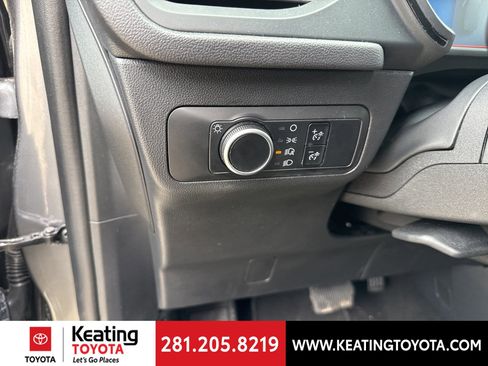 Used 2025 Ford Escape ST-Line AWD/4WD image 13