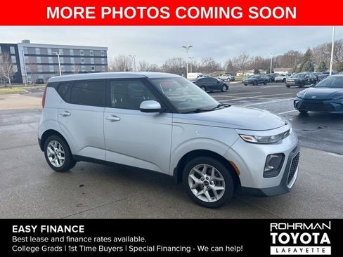 Used 2021 Kia Soul S image 3