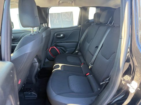 Used 2019 Jeep Renegade Trailhawk w/ Safety and Security Group image 16